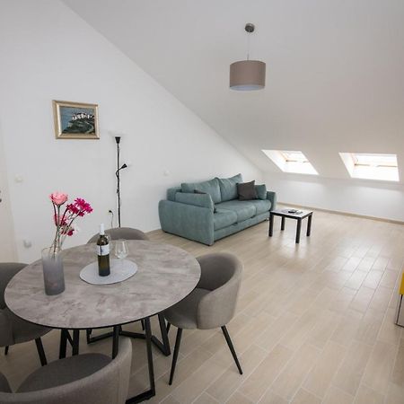 Apartment Skylight Кострена Экстерьер фото