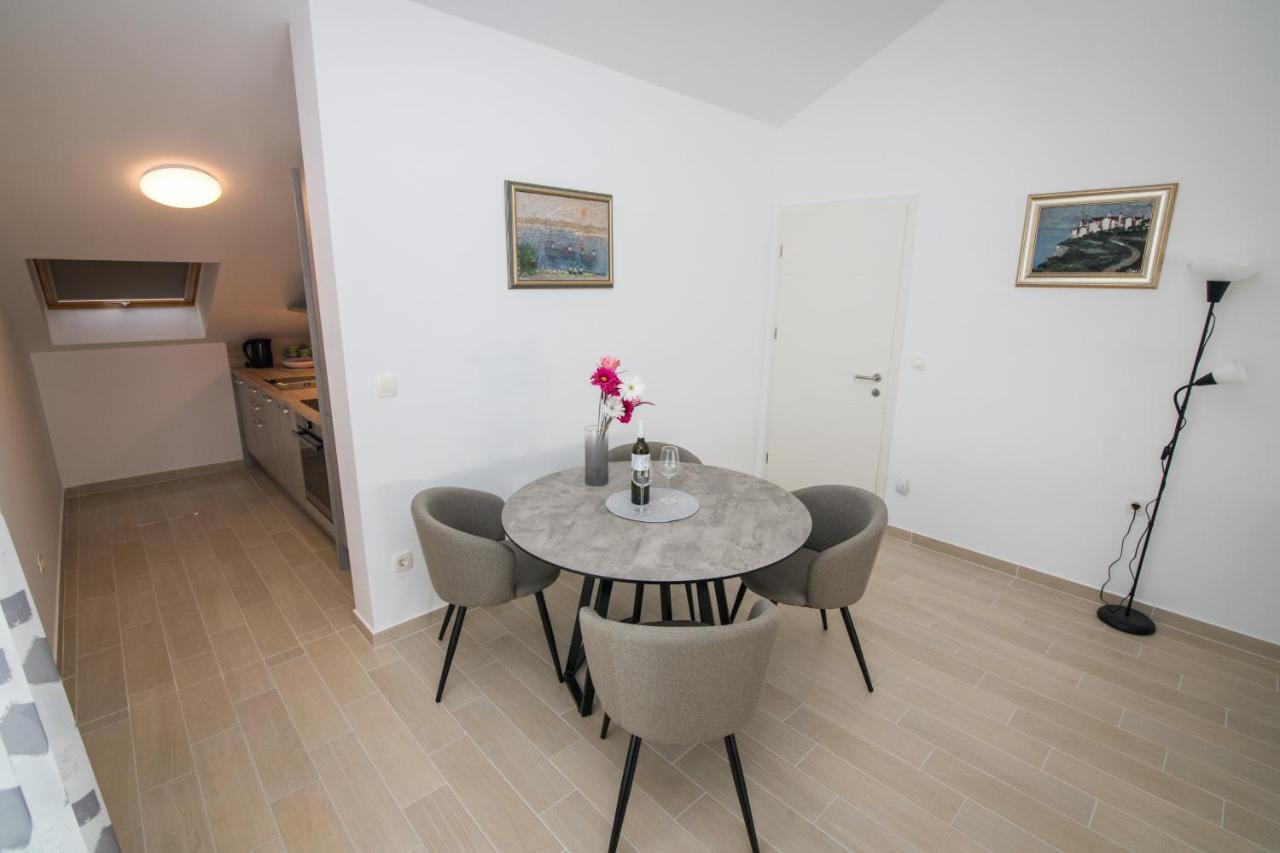Apartment Skylight Кострена Экстерьер фото